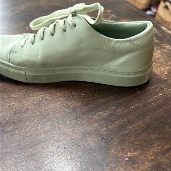Frank & Oak Pistachio Green Minimalist Sneakers - Picture 4 of 8